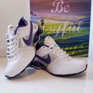 Women's Nike Shox size 4y or size 6